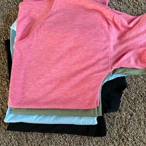 Lot of 4-short Sleeve Women's Tees
Sz.med